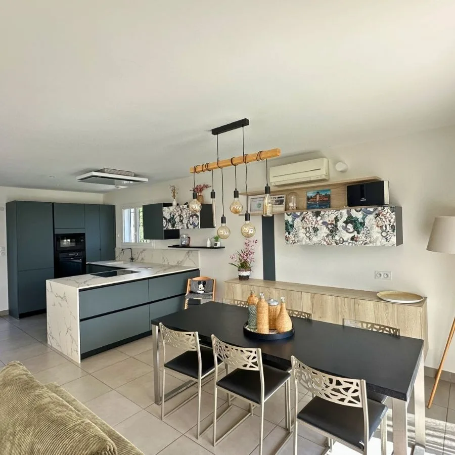 Intérieur moderne et convivial villa de vacances